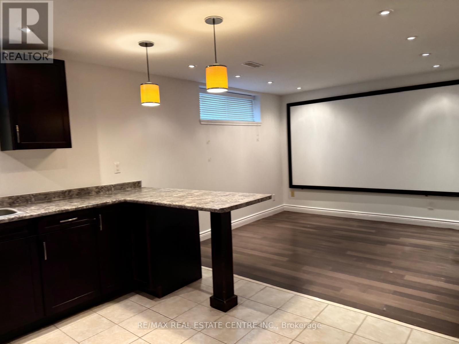 441 Saville Crescent, Oakville, Ontario  L6L 3T9 - Photo 24 - W12519034