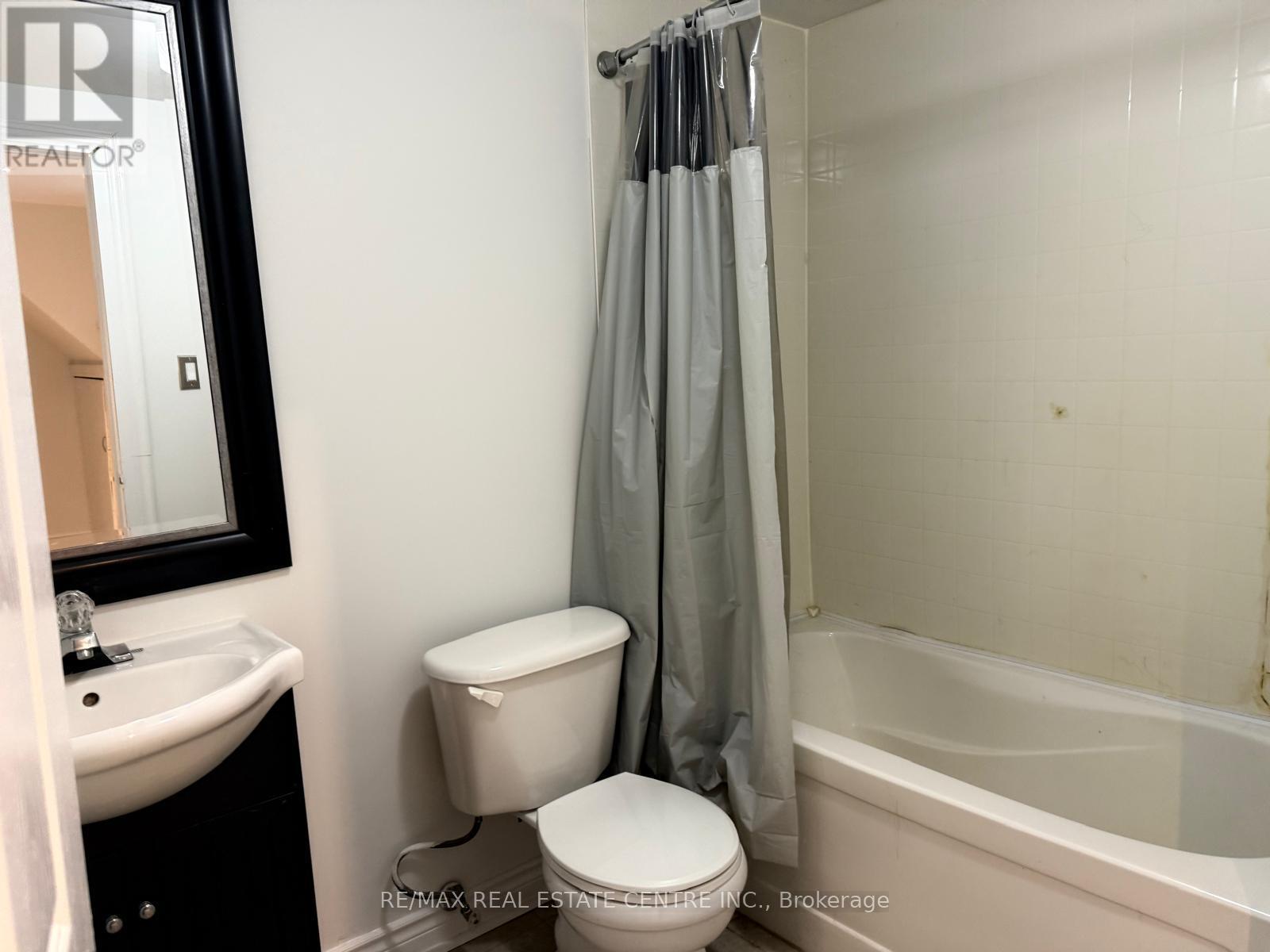 441 Saville Crescent, Oakville, Ontario  L6L 3T9 - Photo 25 - W12519034