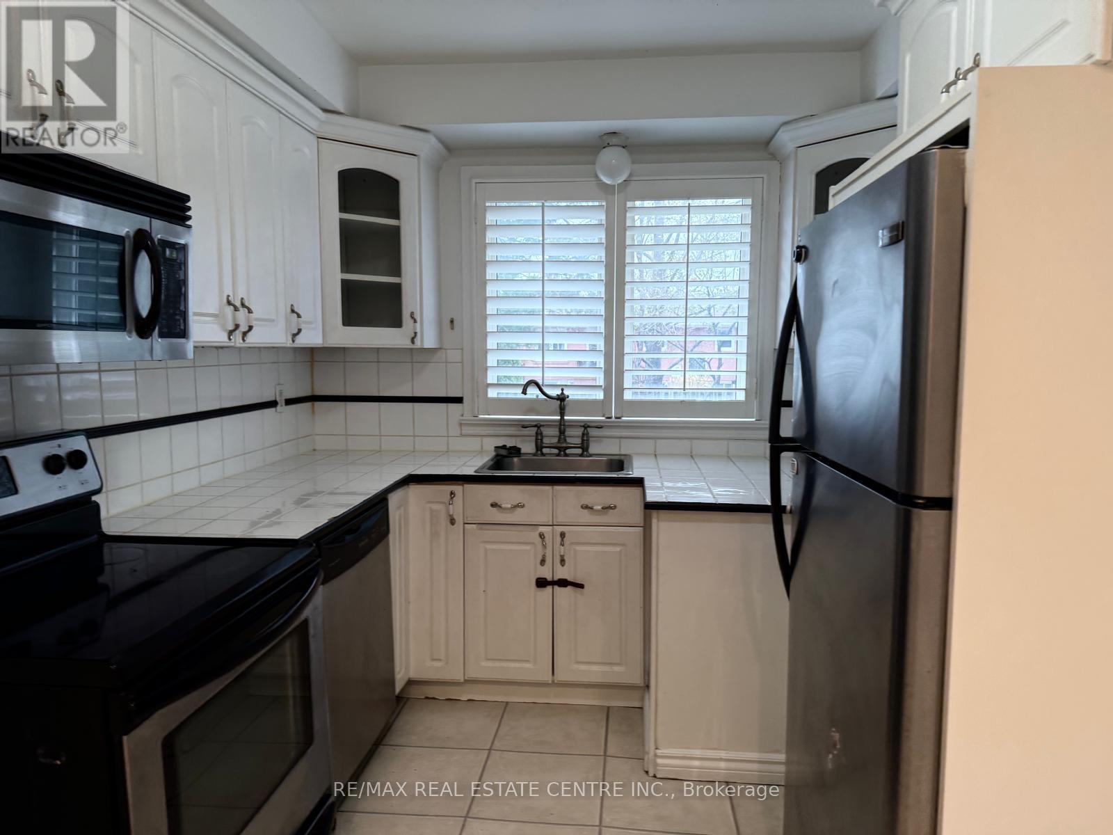 441 Saville Crescent, Oakville, Ontario  L6L 3T9 - Photo 28 - W12519034