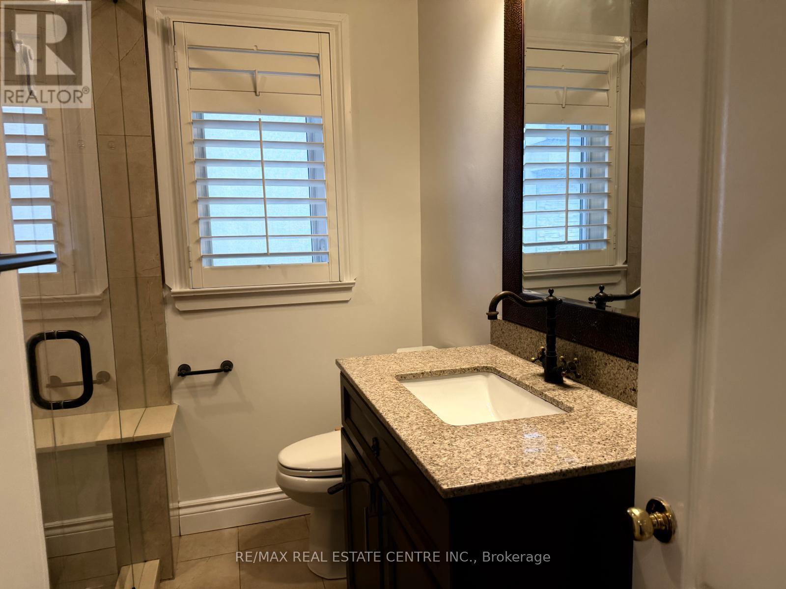 441 Saville Crescent, Oakville, Ontario  L6L 3T9 - Photo 5 - W12519034