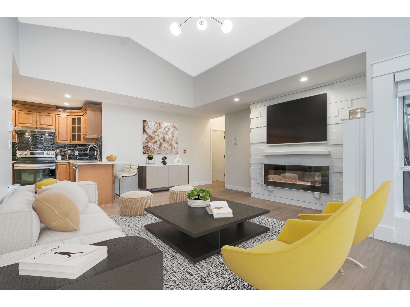 208 2828 152 STREET, Surrey, British Columbia