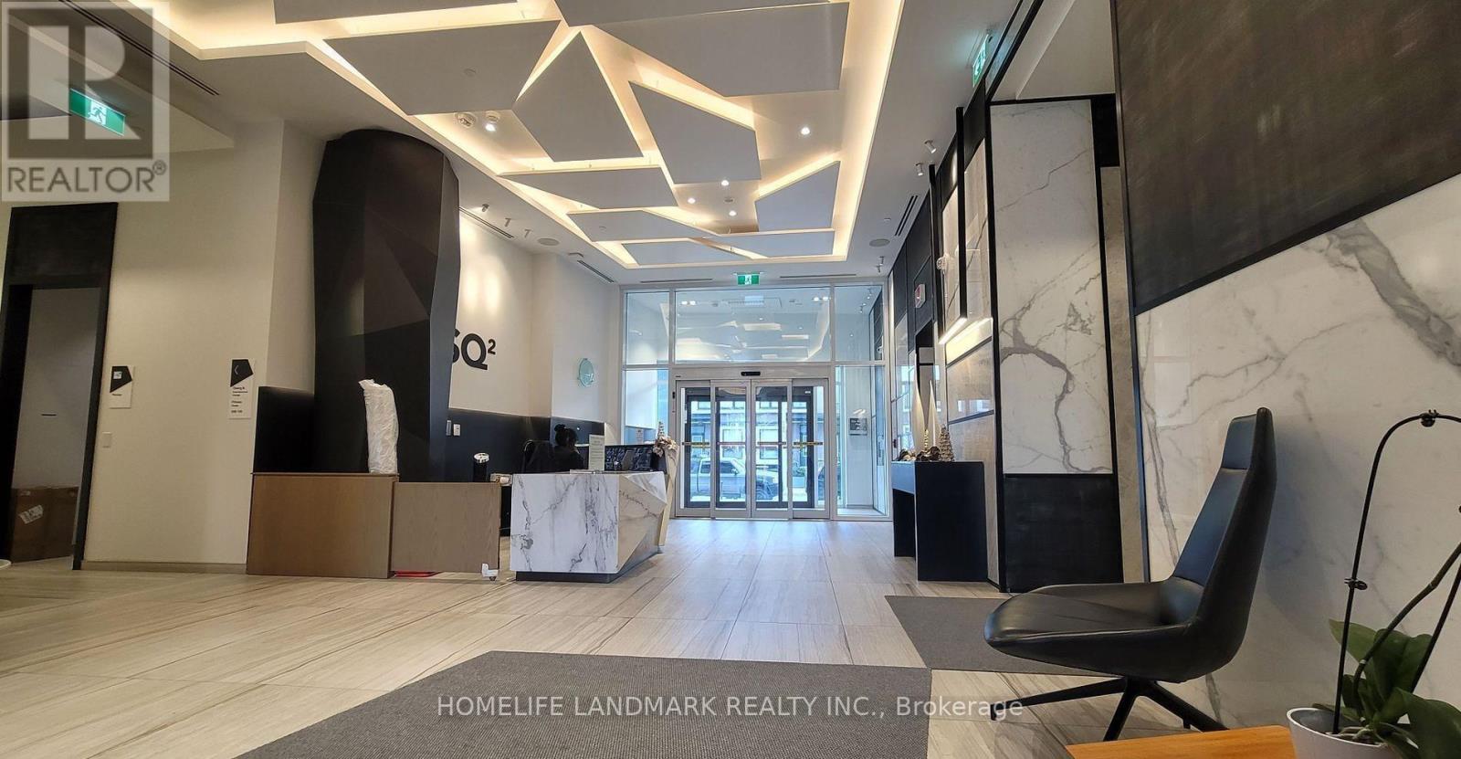 PH01 - 80 VANAULEY STREET, Toronto, Ontario