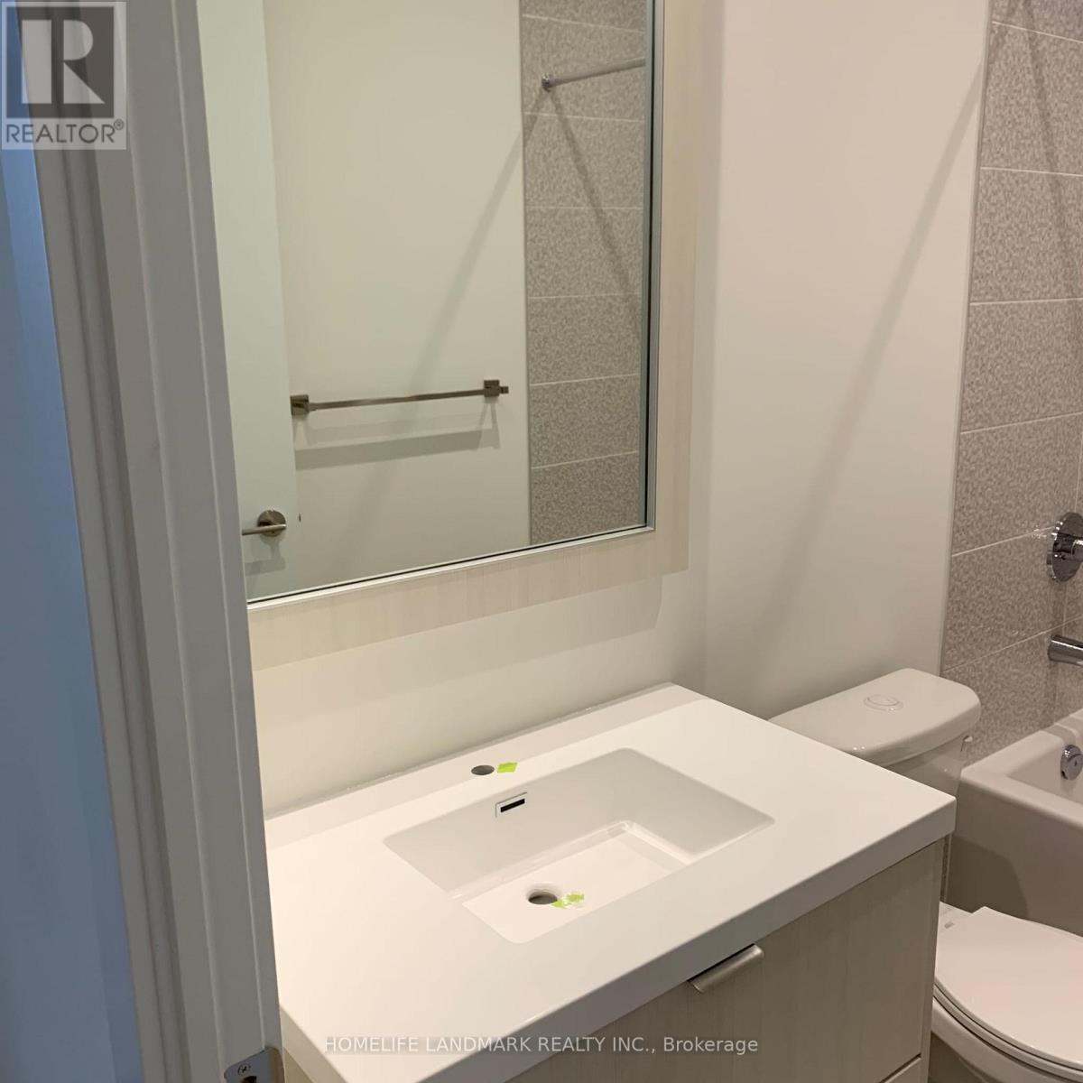 Ph01 - 80 Vanauley Street, Toronto, Ontario  M5T 0T9 - Photo 13 - C12588706