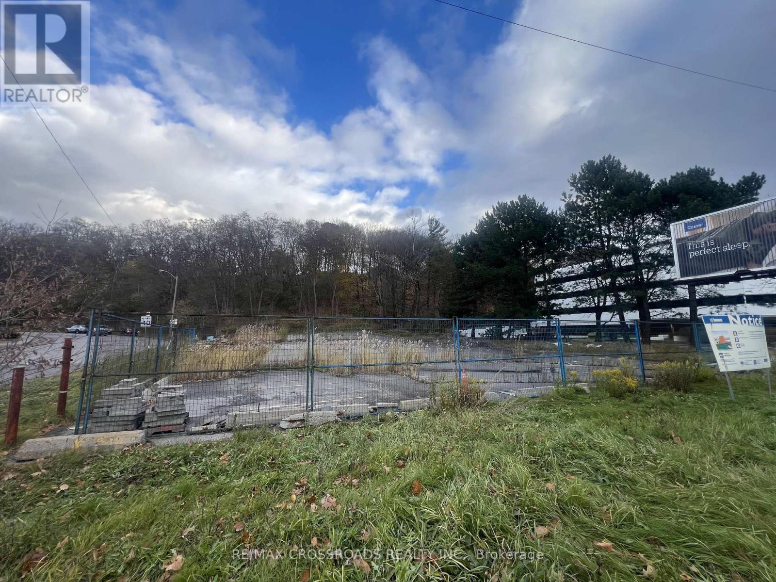 4155 YONGE STREET, Toronto, Ontario