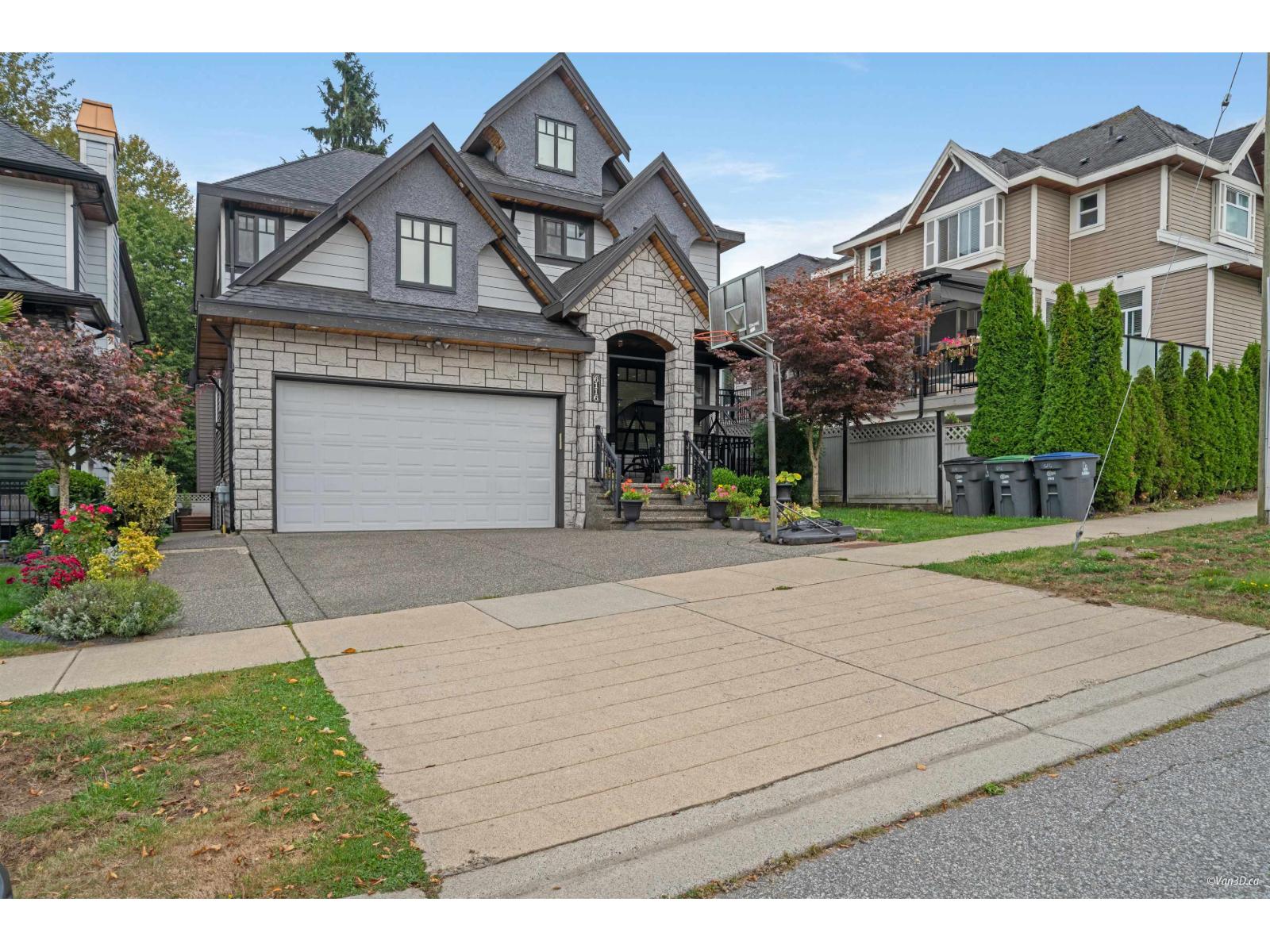 6116 140 Street, Surrey, British Columbia  V3X 1C9 - Photo 2 - R3069560