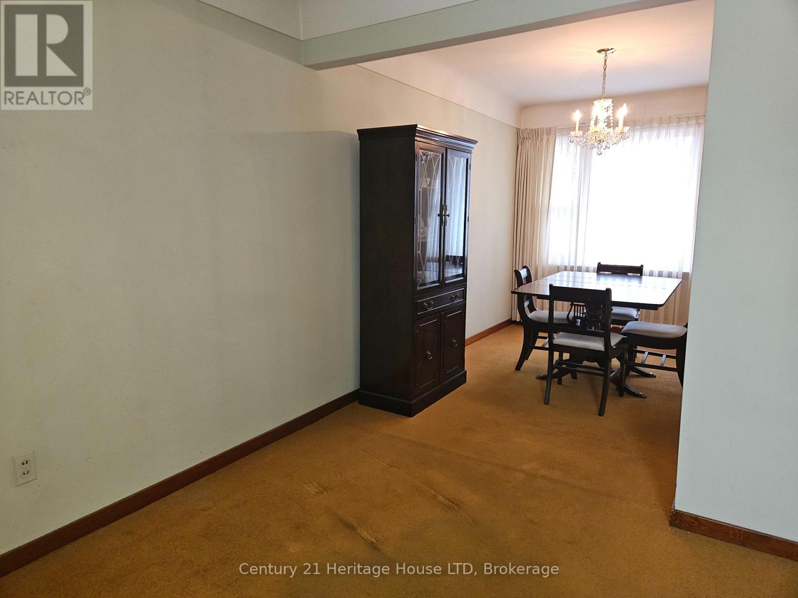 6558 Oneil Street, Niagara Falls, Ontario  L2J 1N1 - Photo 7 - X12576310