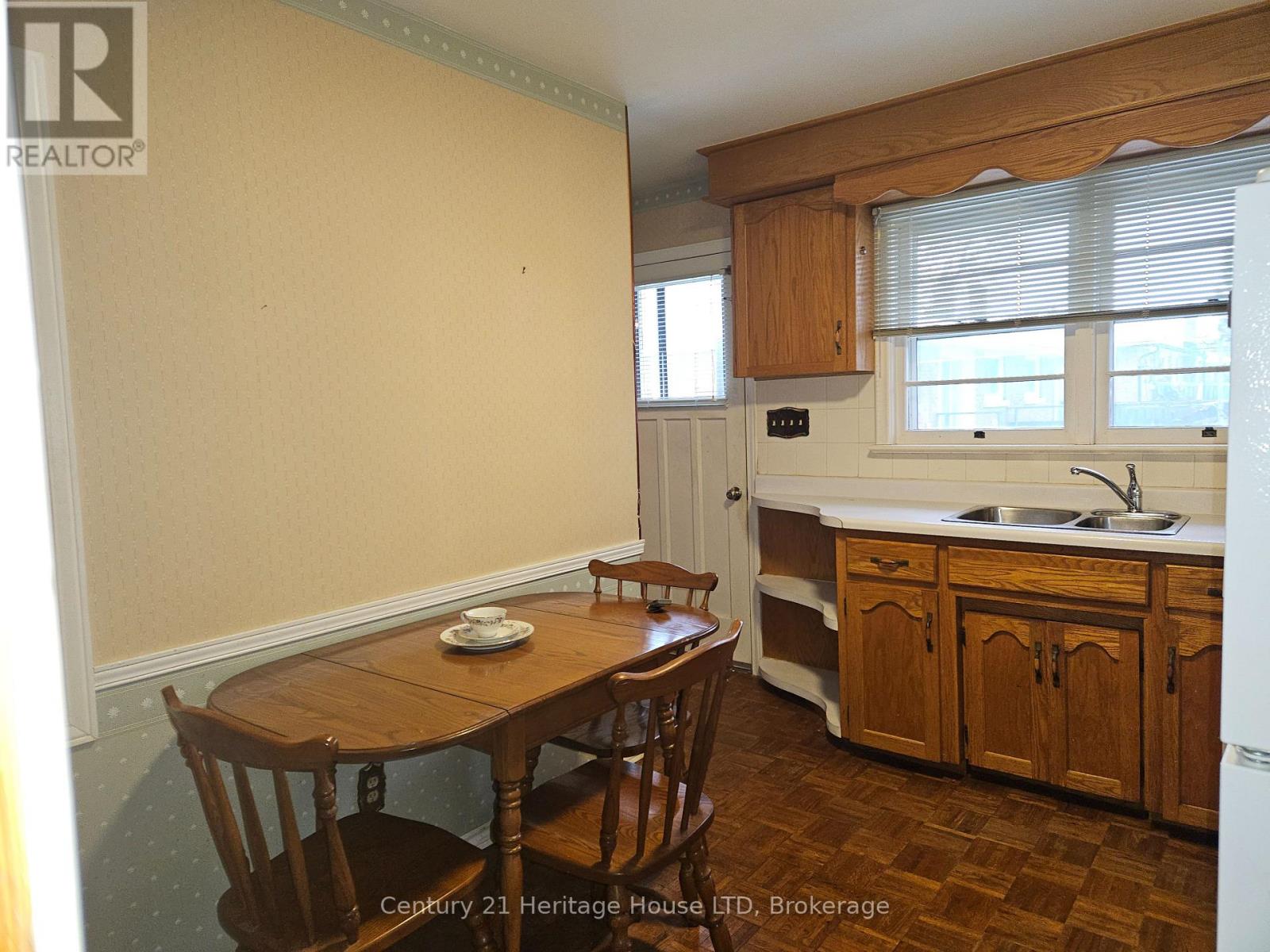 6558 Oneil Street, Niagara Falls, Ontario  L2J 1N1 - Photo 8 - X12576310