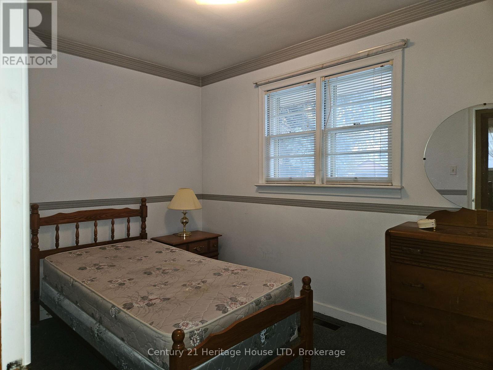 6558 Oneil Street, Niagara Falls, Ontario  L2J 1N1 - Photo 14 - X12576310