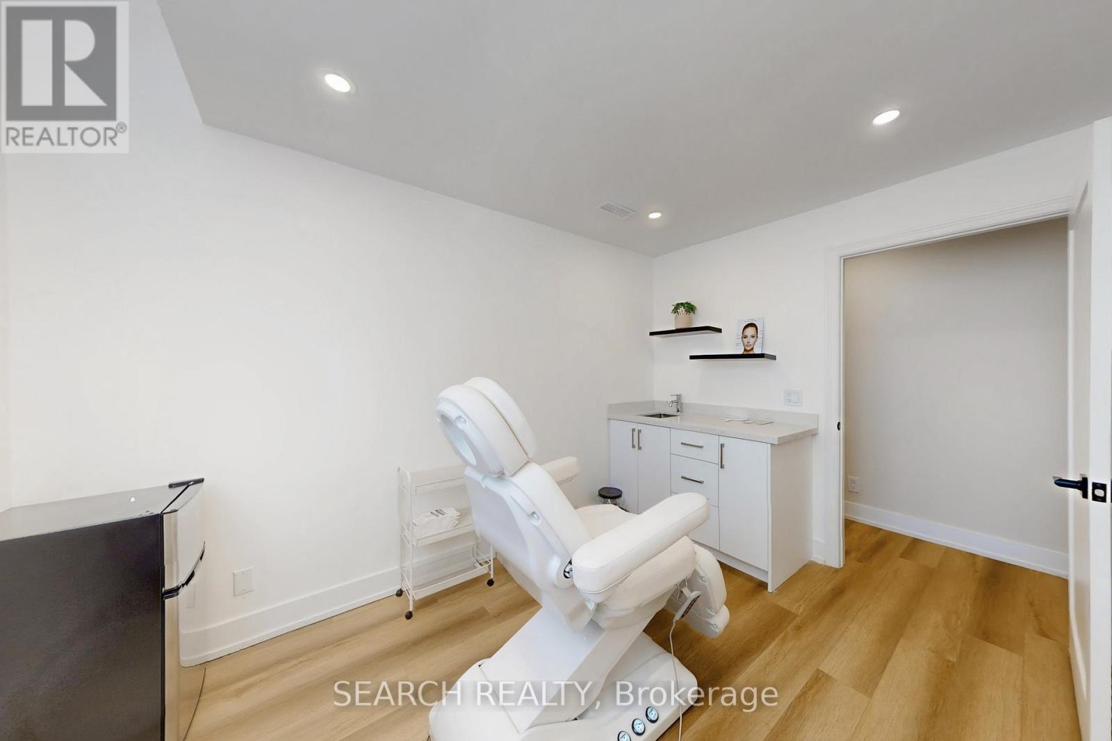 42 Village Centre, Mississauga, Ontario L4Z 1V9 - Photo 28 - W12588440