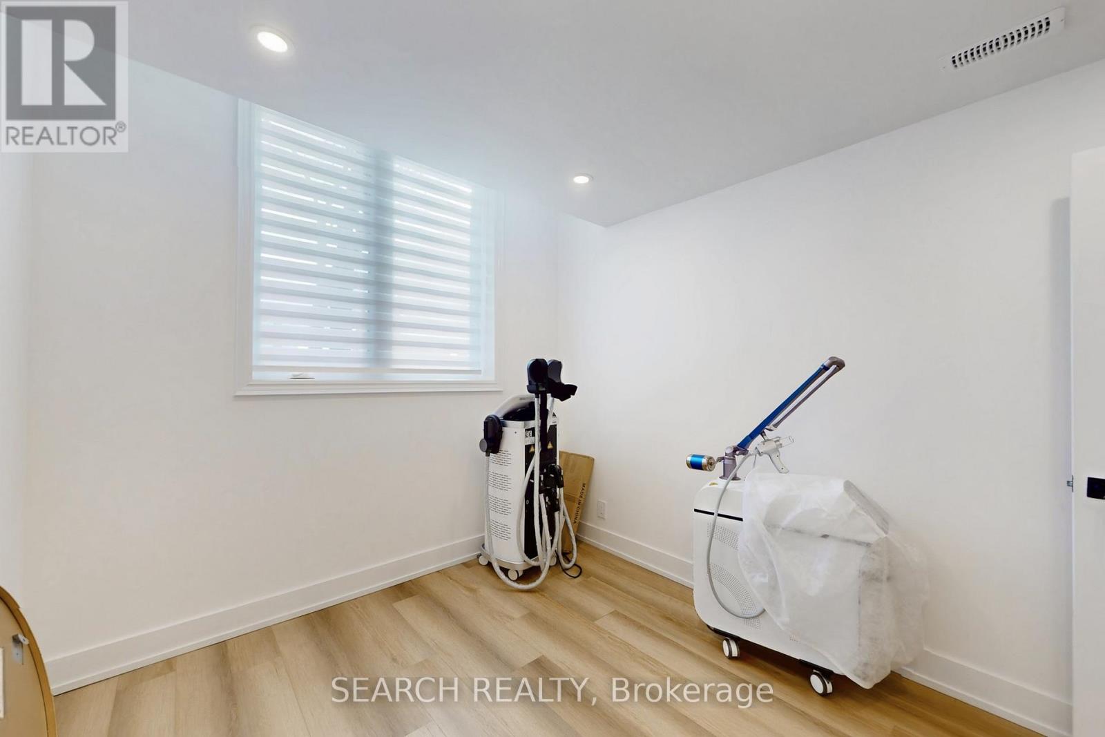 42 Village Centre, Mississauga, Ontario L4Z 1V9 - Photo 31 - W12588440