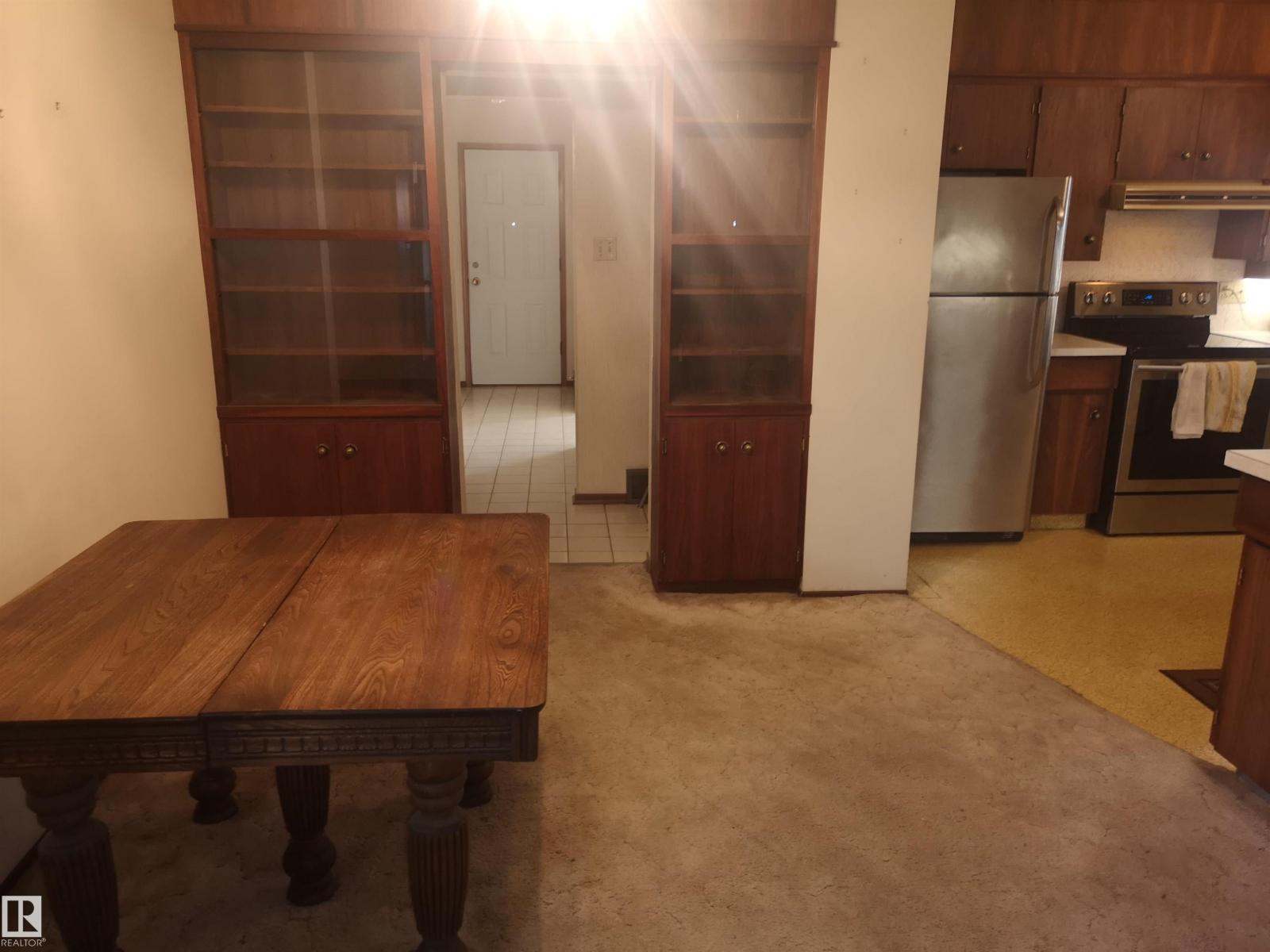 9636 63 Av Nw, Edmonton, Alberta  T6E 0G5 - Photo 8 - E4462924