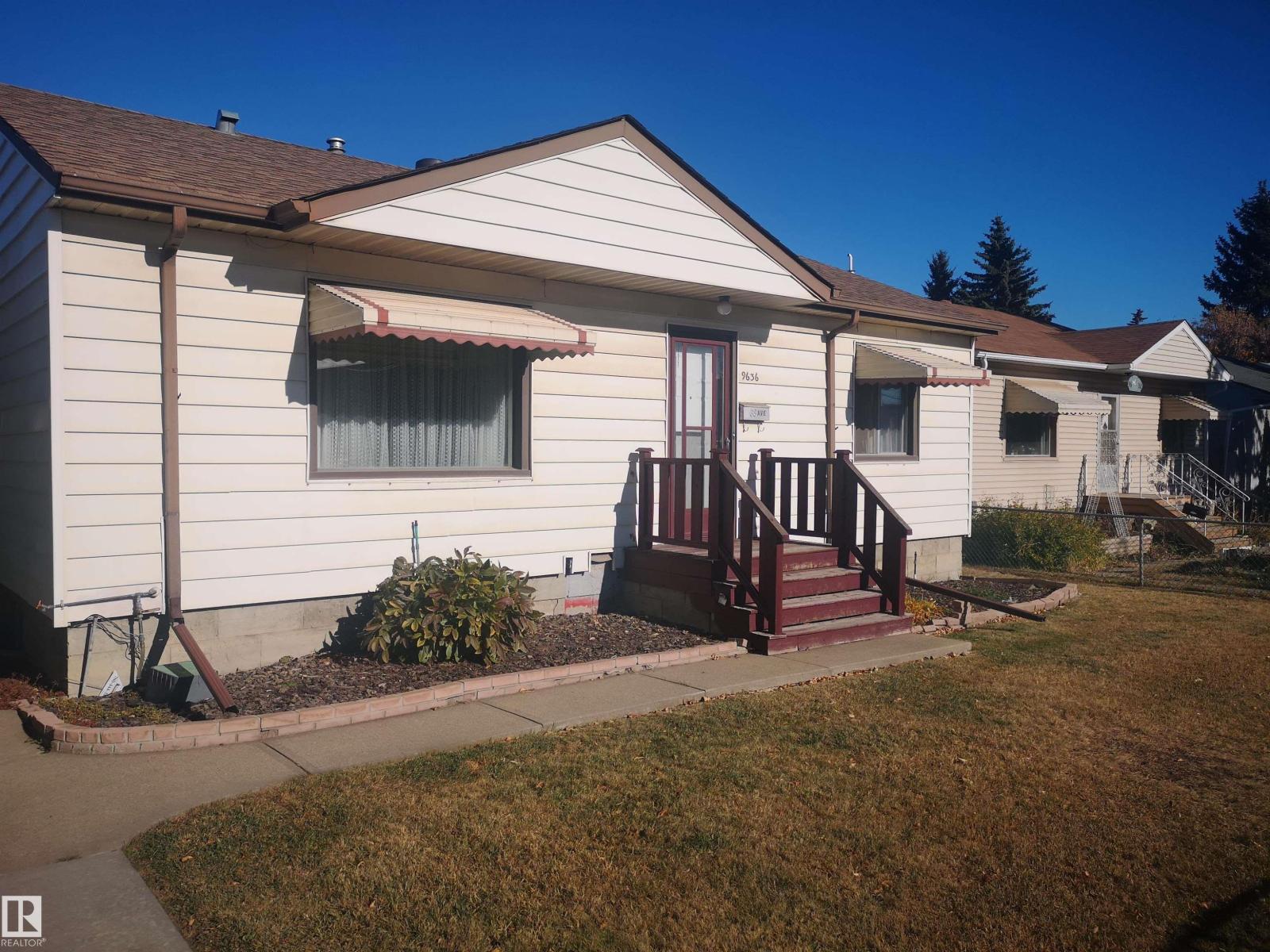 9636 63 Av Nw, Edmonton, Alberta  T6E 0G5 - Photo 2 - E4462924