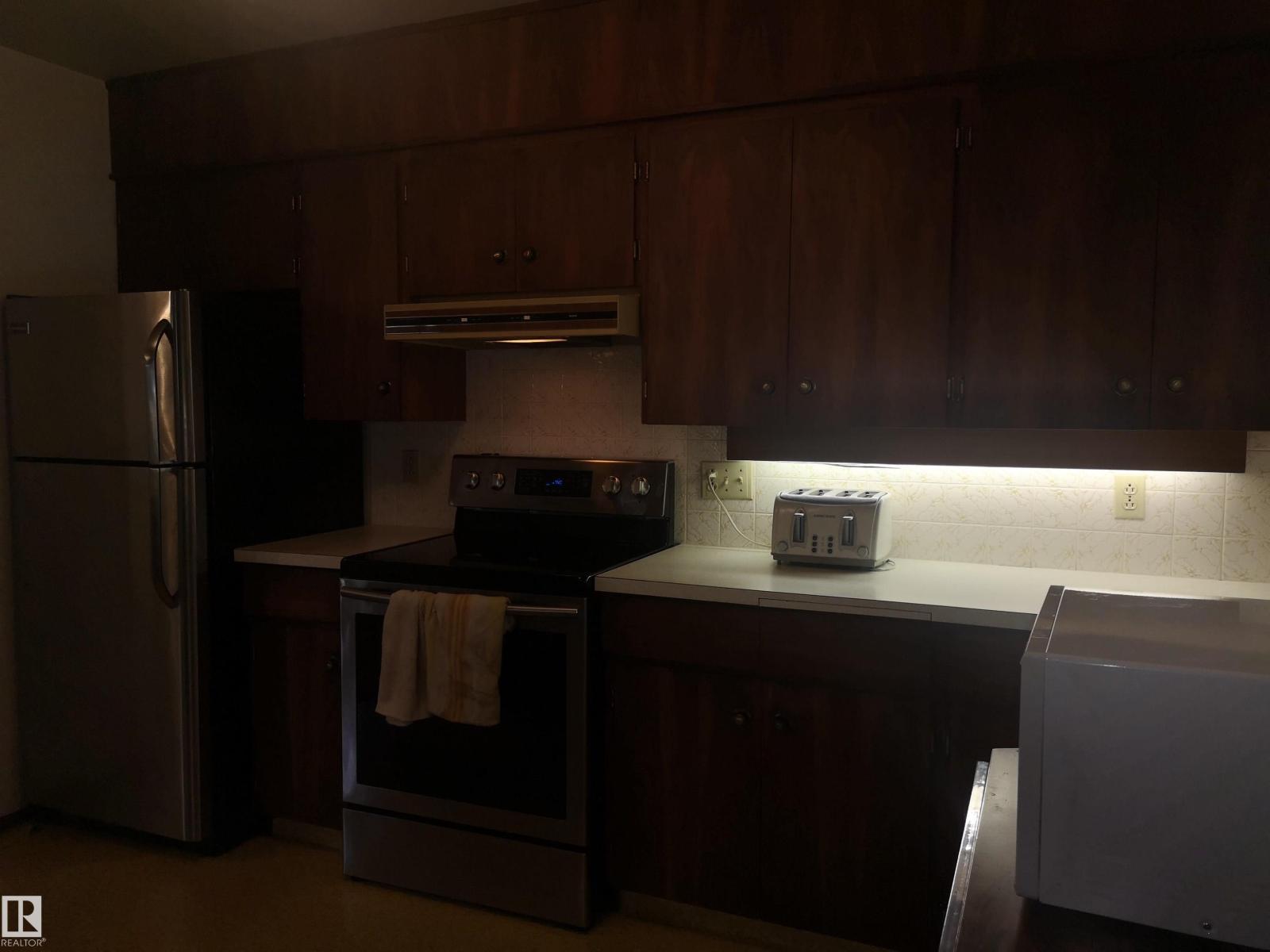 9636 63 Av Nw, Edmonton, Alberta  T6E 0G5 - Photo 13 - E4462924