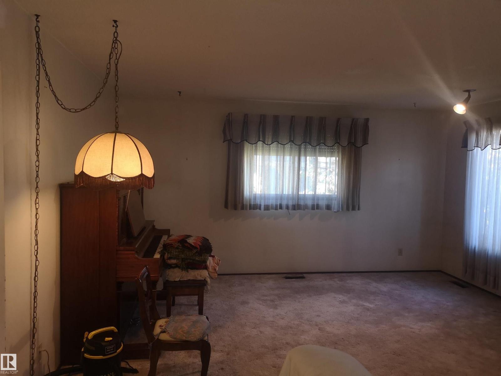 9636 63 Av Nw, Edmonton, Alberta  T6E 0G5 - Photo 34 - E4462924