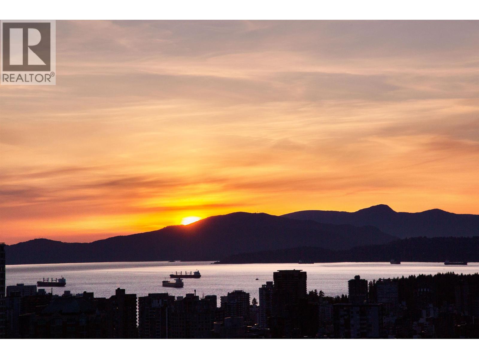 4202 777 RICHARDS STREET, Vancouver, British Columbia