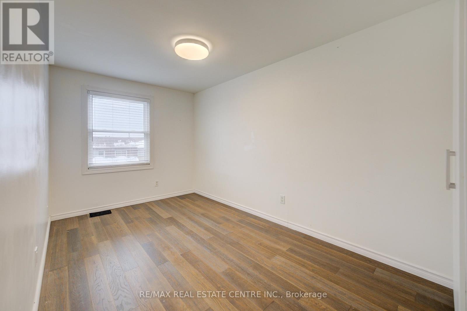 68 - 1115 Paramount Drive, Hamilton, Ontario  L8J 1P6 - Photo 21 - X12499848