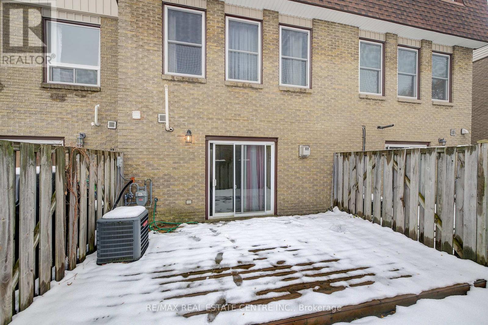 68 - 1115 Paramount Drive, Hamilton, Ontario  L8J 1P6 - Photo 29 - X12499848