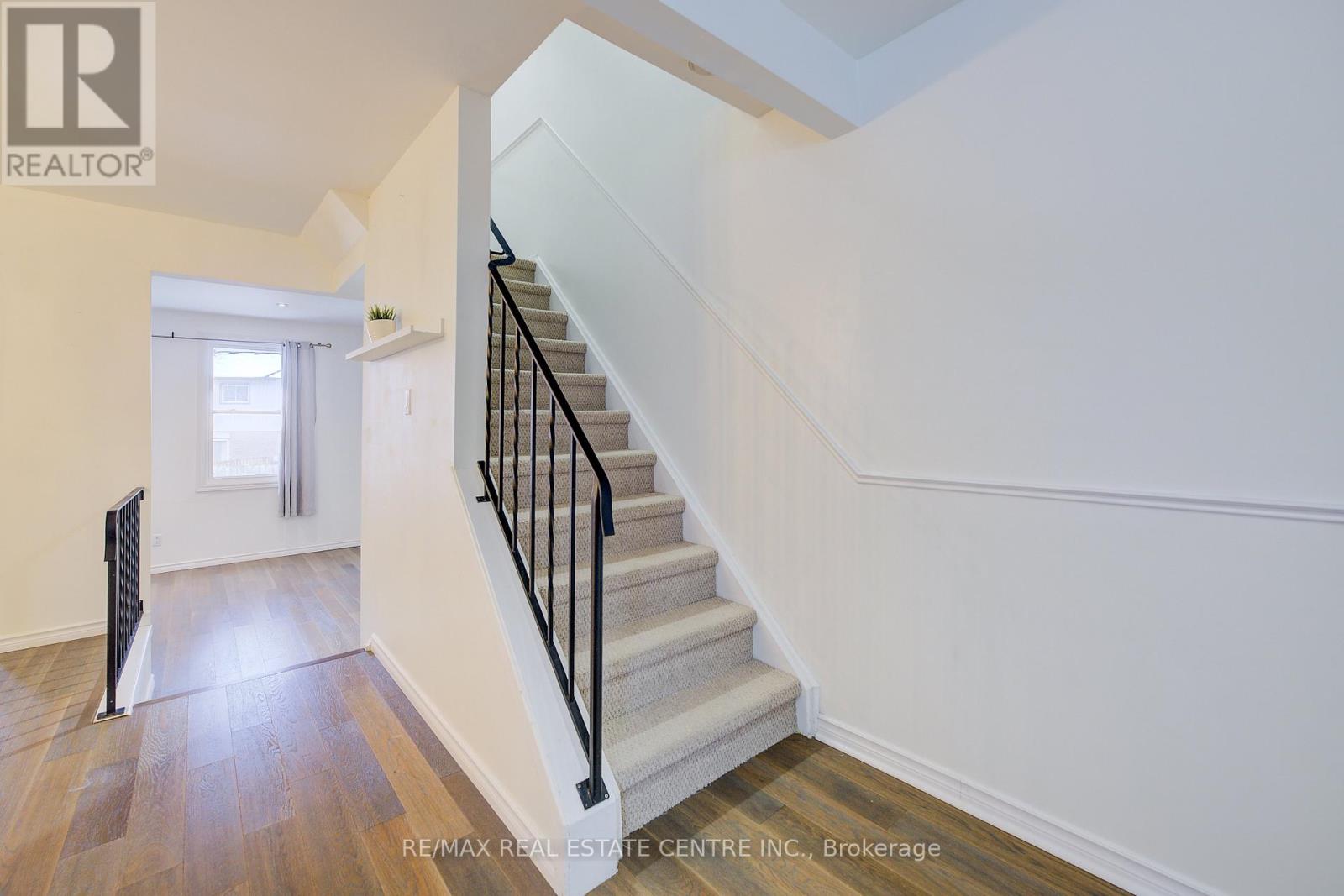 68 - 1115 Paramount Drive, Hamilton, Ontario  L8J 1P6 - Photo 15 - X12499848