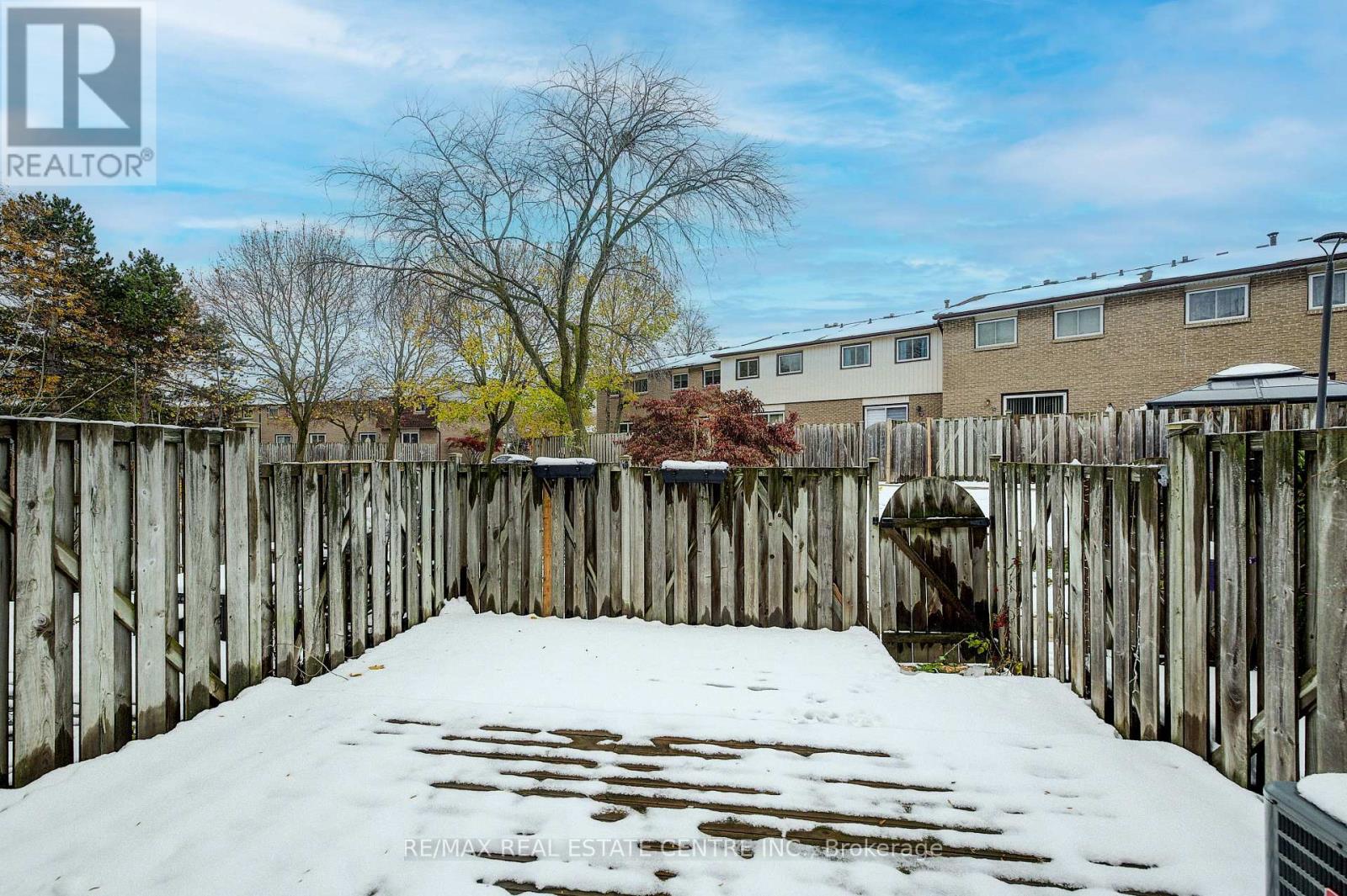 68 - 1115 Paramount Drive, Hamilton, Ontario  L8J 1P6 - Photo 27 - X12499848