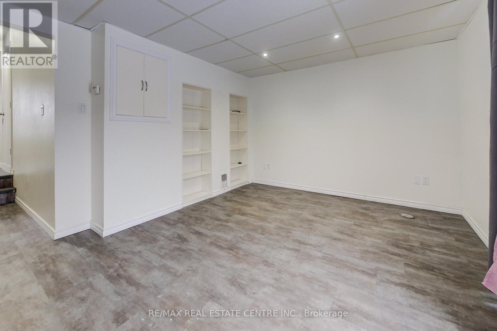 68 - 1115 Paramount Drive, Hamilton, Ontario  L8J 1P6 - Photo 8 - X12499848