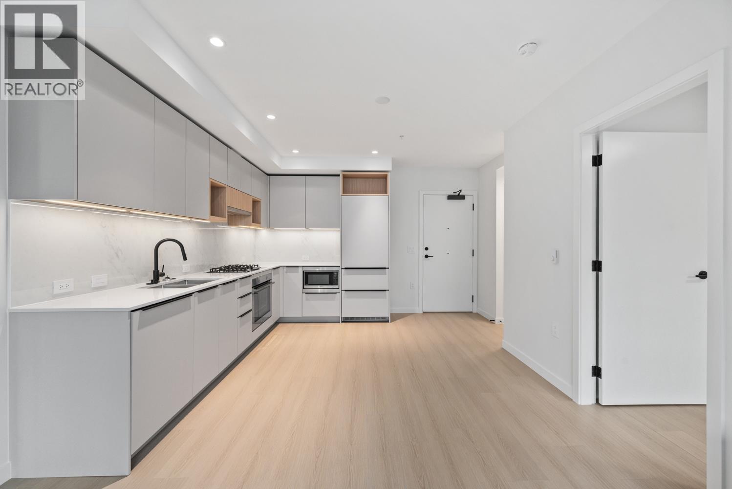 21x 125 Albert Street, Port Moody, British Columbia  V3H 0M8 - Photo 1 - R3071052