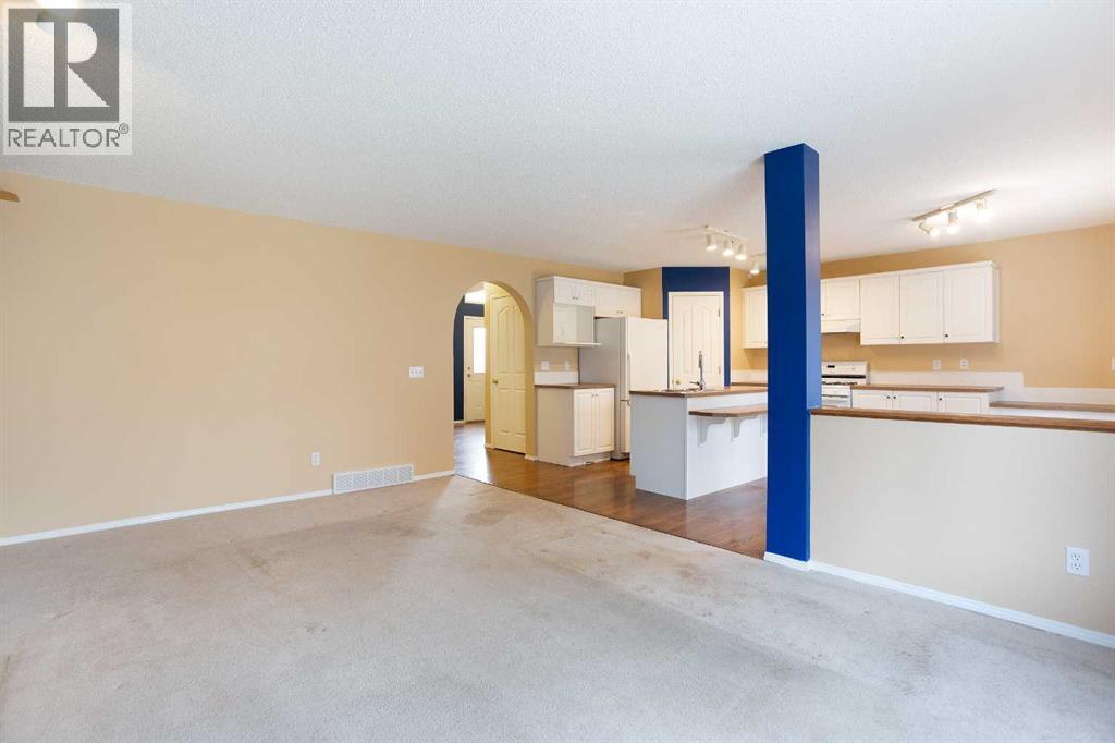 29 Spring Crescent Sw, Calgary, Alberta  T3H 3V1 - Photo 6 - A2267356
