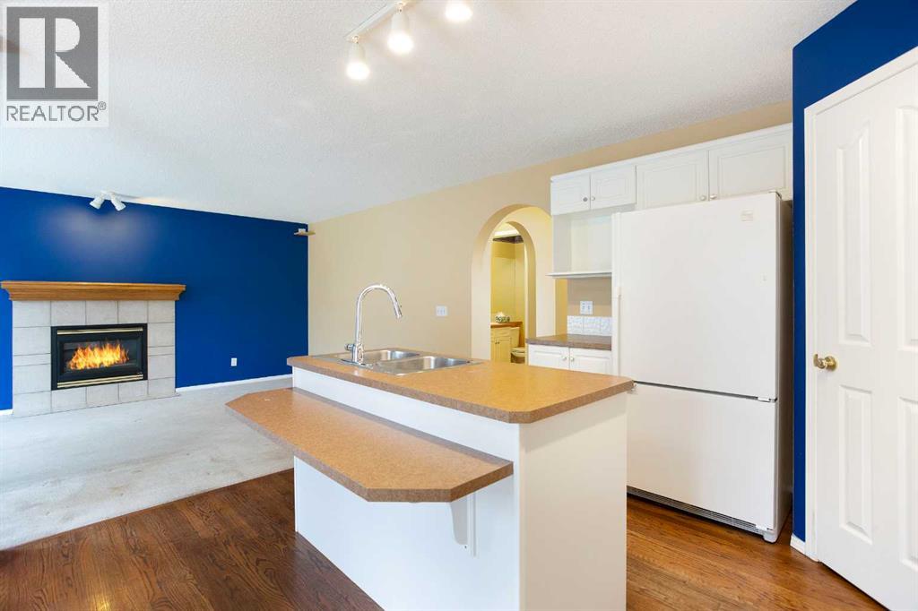 29 Spring Crescent Sw, Calgary, Alberta  T3H 3V1 - Photo 9 - A2267356