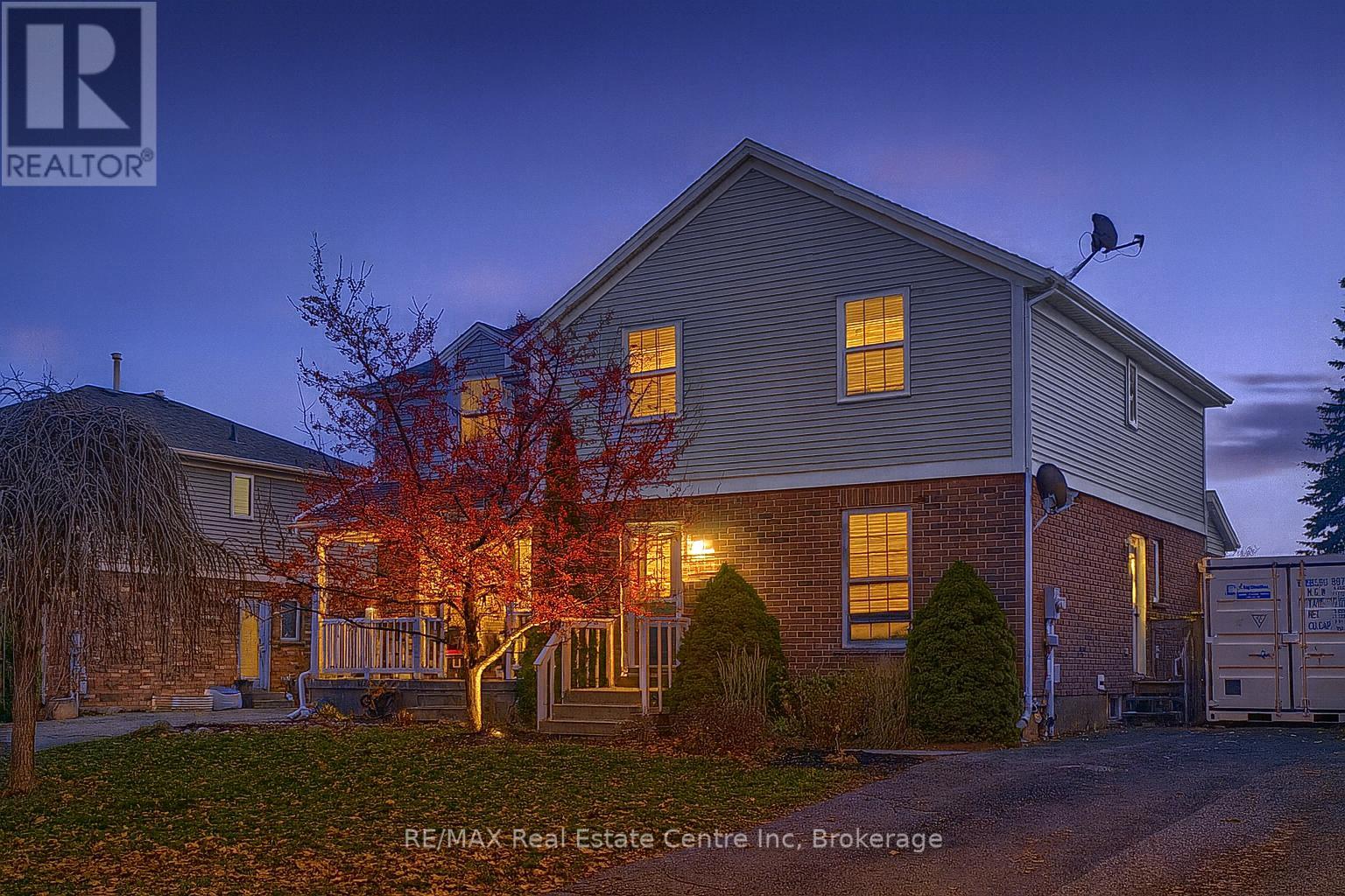 427 Bankside Crescent, Kitchener, Ontario  N2N 3E5 - Photo 3 - X12563538