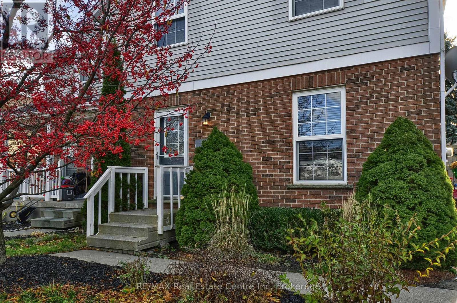 427 Bankside Crescent, Kitchener, Ontario  N2N 3E5 - Photo 5 - X12563538