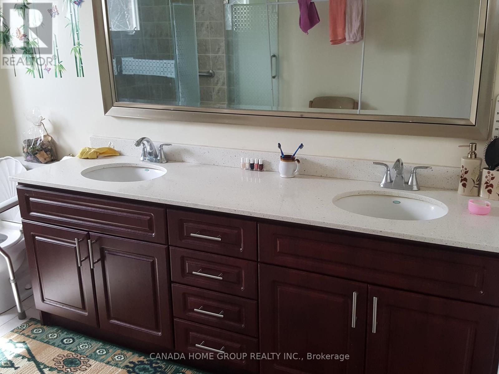 5876 River Grove Avenue, Mississauga, Ontario  L5M 4W2 - Photo 10 - W12588752