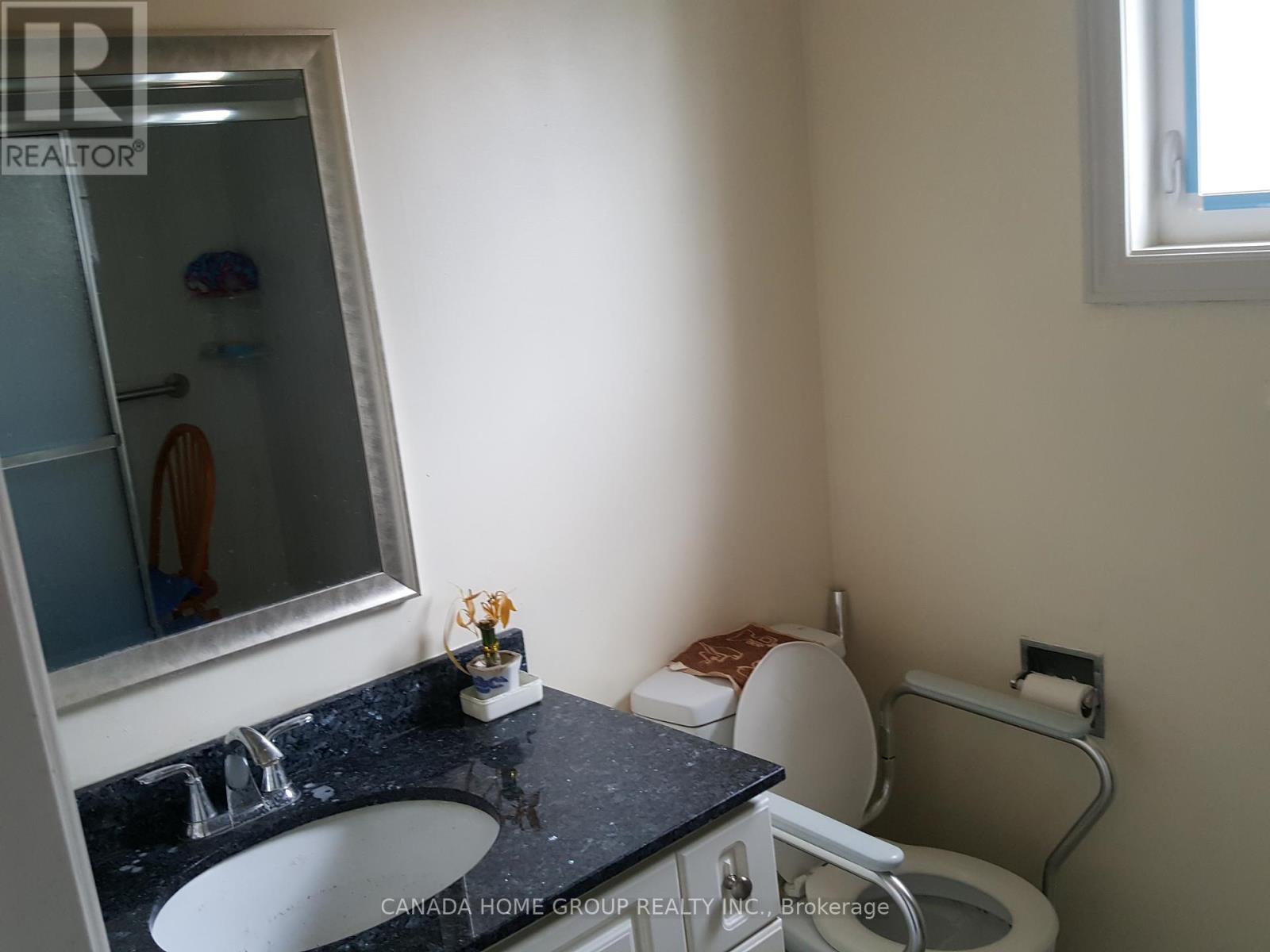 5876 River Grove Avenue, Mississauga, Ontario  L5M 4W2 - Photo 11 - W12588752