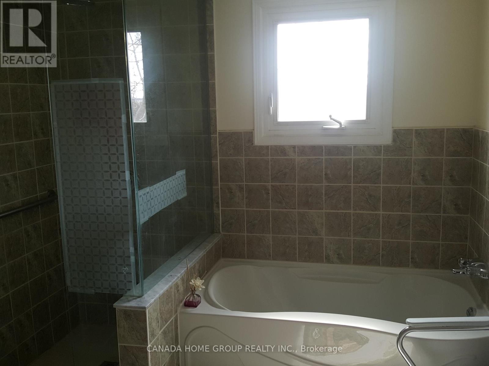 5876 River Grove Avenue, Mississauga, Ontario  L5M 4W2 - Photo 12 - W12588752