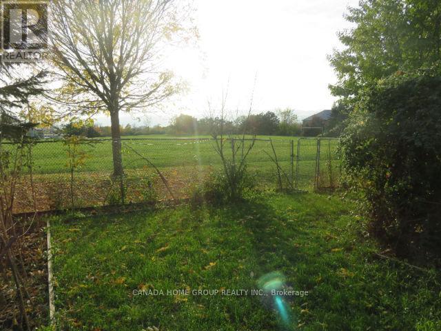 5876 River Grove Avenue, Mississauga, Ontario  L5M 4W2 - Photo 13 - W12588752