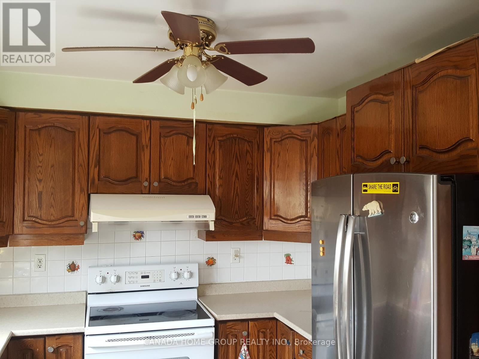 5876 River Grove Avenue, Mississauga, Ontario  L5M 4W2 - Photo 4 - W12588752