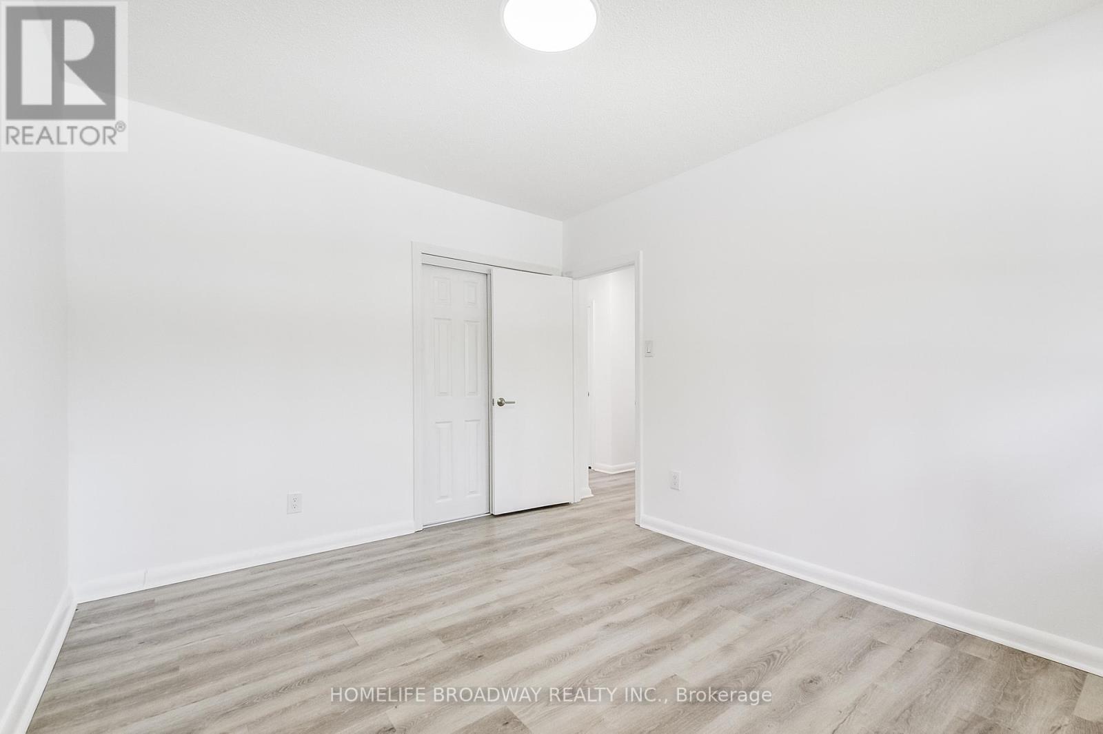 45 Hurlingham Crescent, Toronto, Ontario  M3B 2P9 - Photo 25 - C12204990