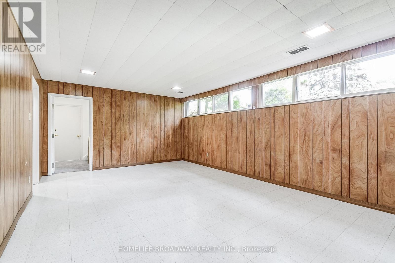 45 Hurlingham Crescent, Toronto, Ontario  M3B 2P9 - Photo 27 - C12204990