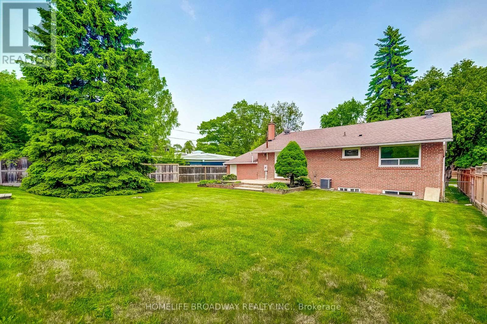 45 Hurlingham Crescent, Toronto, Ontario  M3B 2P9 - Photo 37 - C12204990