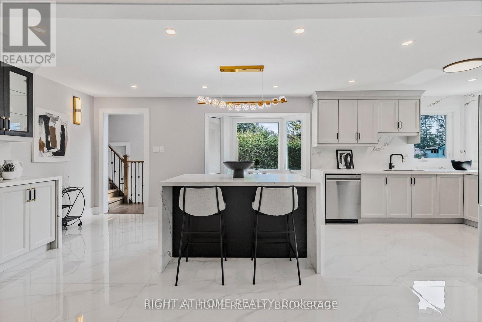 347 Mapledene Drive, Hamilton, Ontario  L9G 2K3 - Photo 14 - X12588760