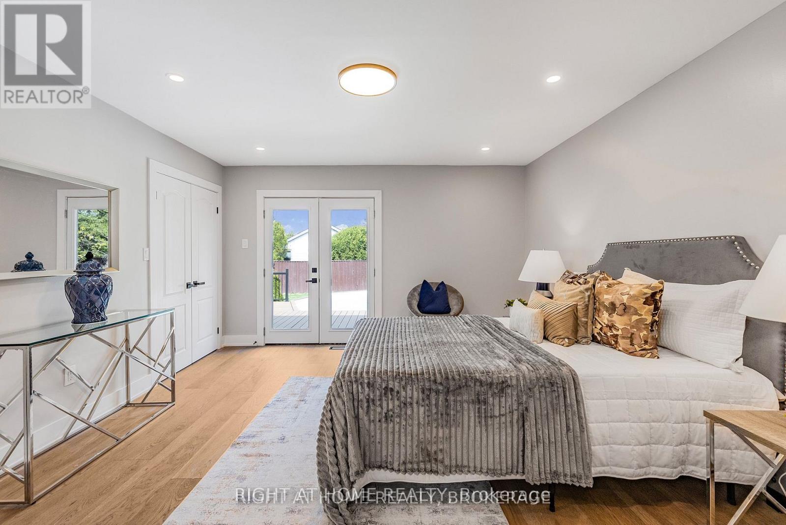 347 Mapledene Drive, Hamilton, Ontario  L9G 2K3 - Photo 21 - X12588760