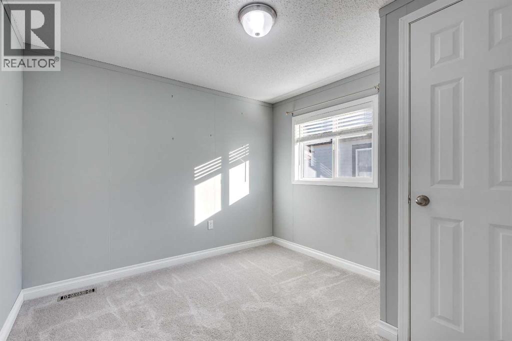 18 Mckay Place, Blackfalds, Alberta  T4M 0H7 - Photo 24 - A2266960