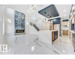 4313 36 ST Triomphe Estates