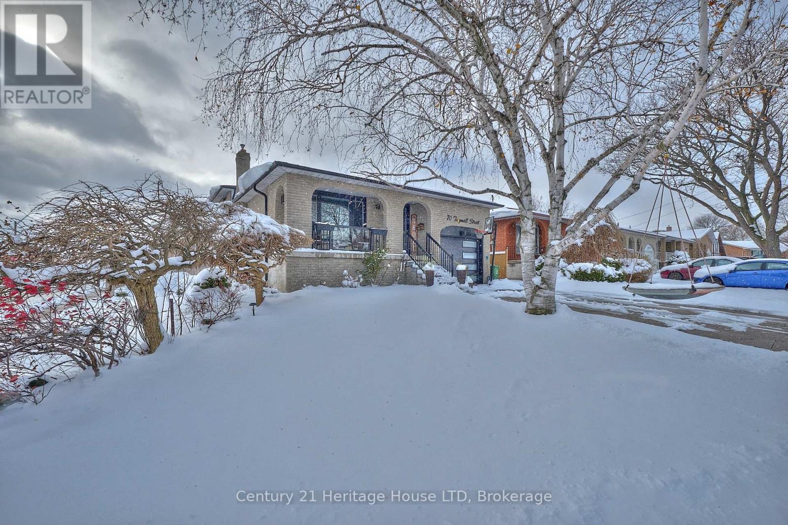 70 TAYMALL STREET, Hamilton, Ontario