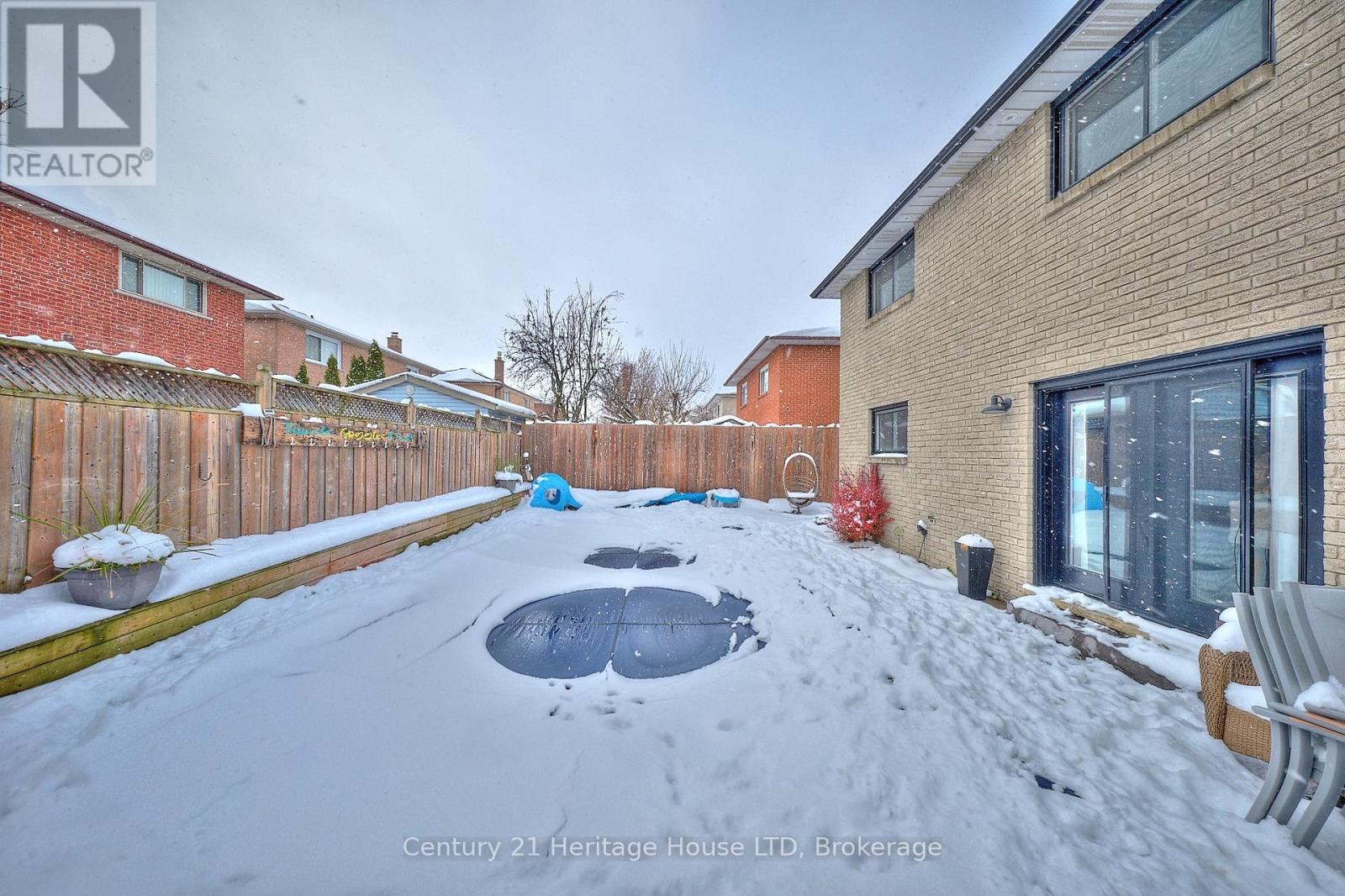 70 Taymall Street, Hamilton (Templemead), Ontario  L8W 2A1 - Photo 47 - X12588796