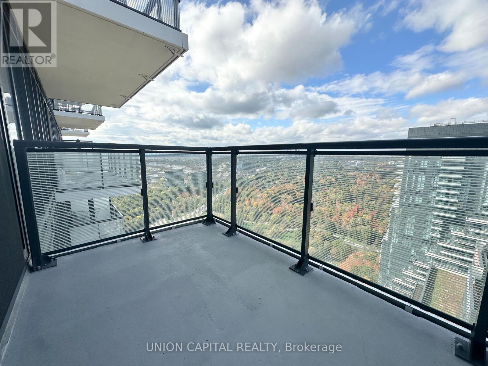 4102 - 30 Inn On The Park Drive, Toronto, Ontario  M3C 0P7 - Photo 13 - C12588778