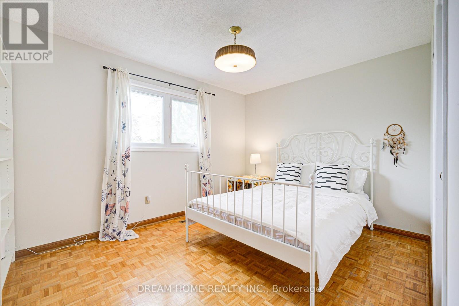 98 Weldrick Road W, Richmond Hill, Ontario  L4C 3T8 - Photo 21 - N12588788