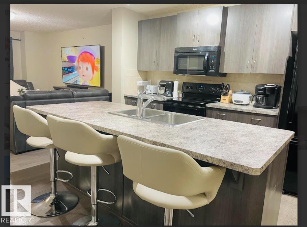 3116 17 Av Nw, Edmonton, Alberta  T6T 0P7 - Photo 2 - E4467104