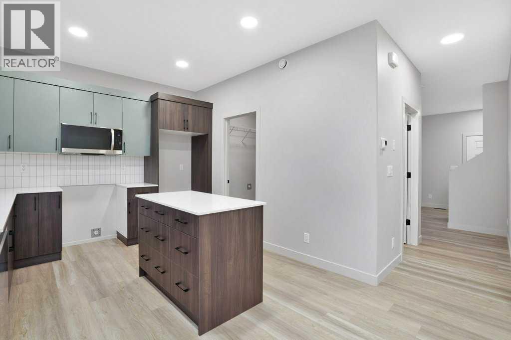 122 Gray Close, Sylvan Lake, Alberta  T4S 0W4 - Photo 8 - A2264243