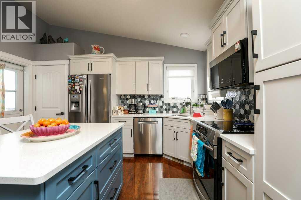 4817 7 Street, Coalhurst, Alberta  T0L 0V0 - Photo 17 - A2273183