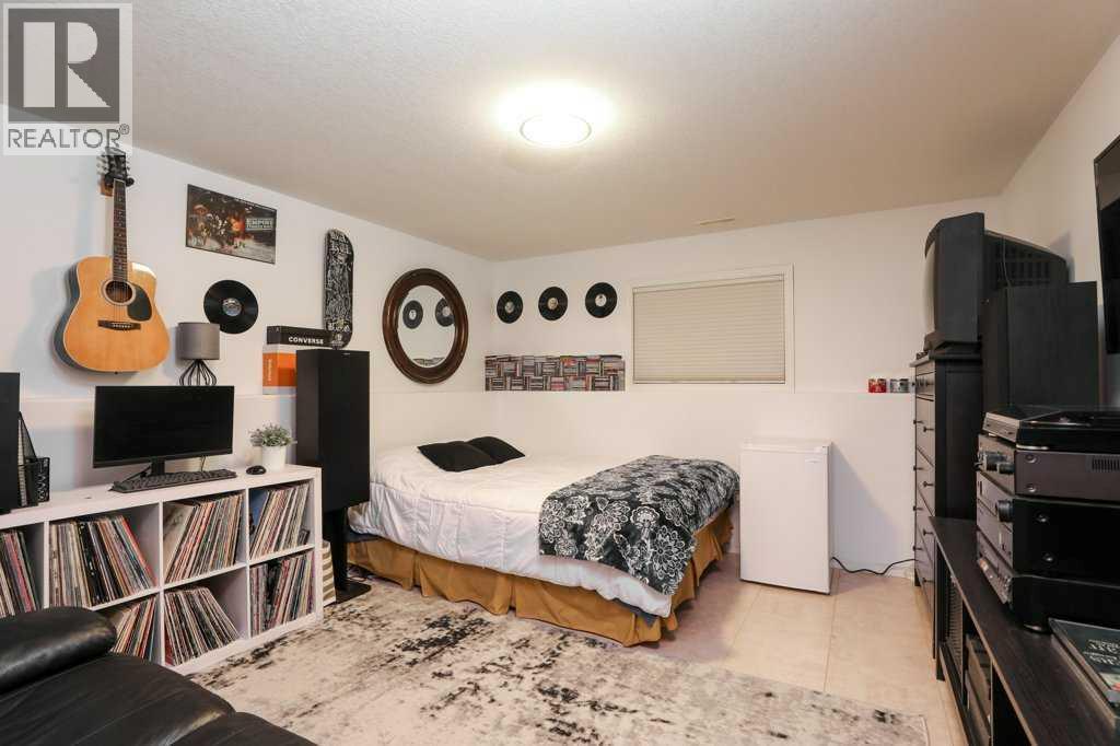 4817 7 Street, Coalhurst, Alberta  T0L 0V0 - Photo 33 - A2273183