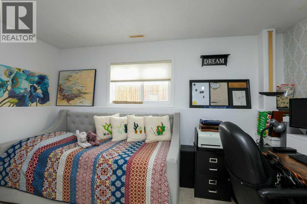 4817 7 Street, Coalhurst, Alberta  T0L 0V0 - Photo 31 - A2273183